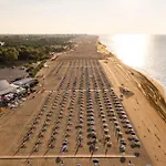 Lejlighed Comfy Seafront With Terrace *