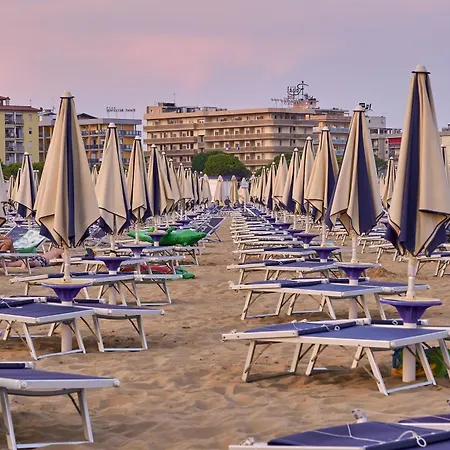 Comfy Seafront With Terrace