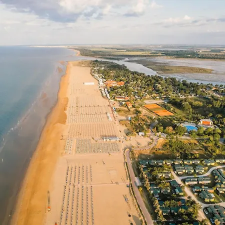 Lejlighed Comfy Seafront With Terrace Bibione