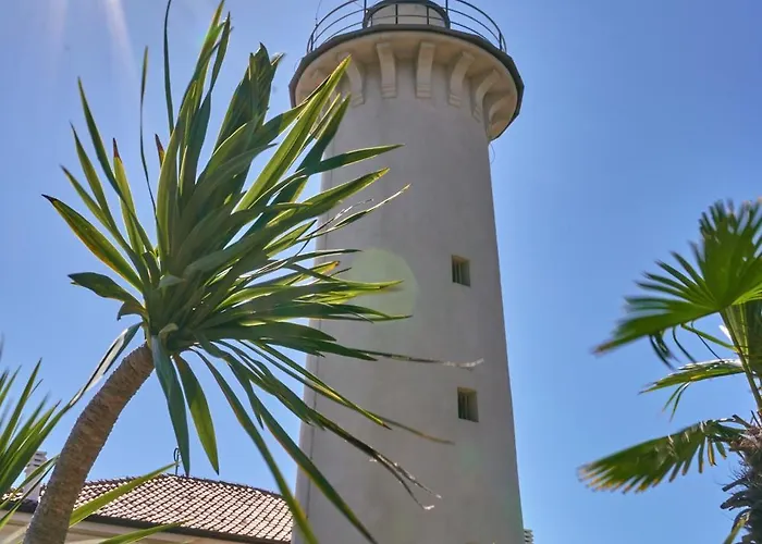 Comfy Seafront With Terrace