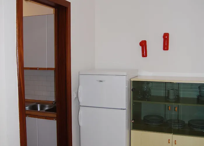 Comfy Seafront With Terrace Apartmán *