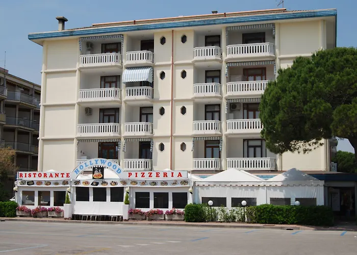 Comfy Seafront With Terrace Apartmán